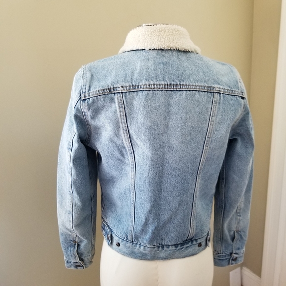 Levi's Ex-Boyfriend Sherpa Trucker Jacket - Picture 2 of 7
